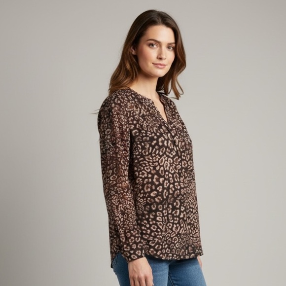 Lark & Ro Tops - Lark and Ro blouse 16. NWT Animal print Black Brown long sleeve lightweight airy